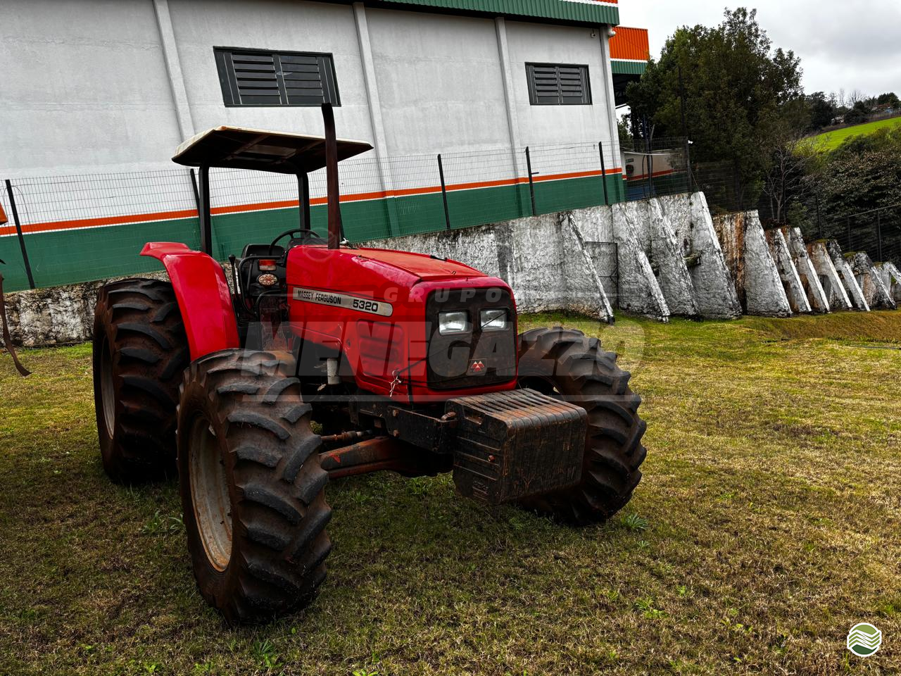 TRATOR MASSEY FERGUSON MF 5320 Tração 4x4 Grupo Menegazzo CONSTANTINA RIO GRANDE DO SUL RS